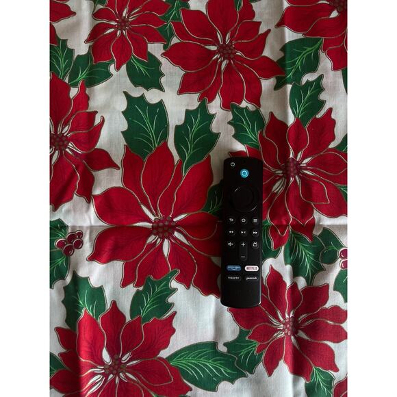 vintage Ozark Christmas Red Poinsettia Quilt Fabric - Picture 3 of 4